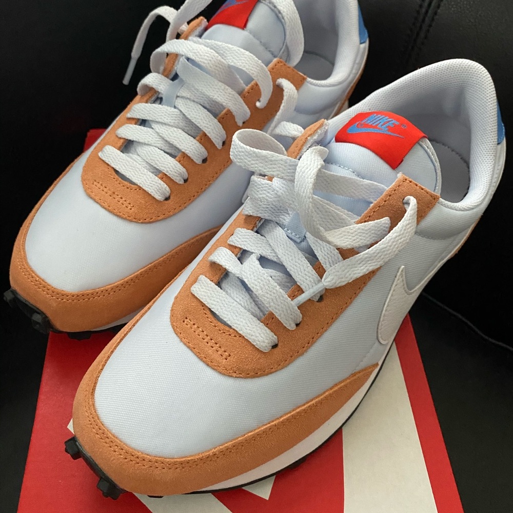 Nike Daybreak (BRAND NEW)